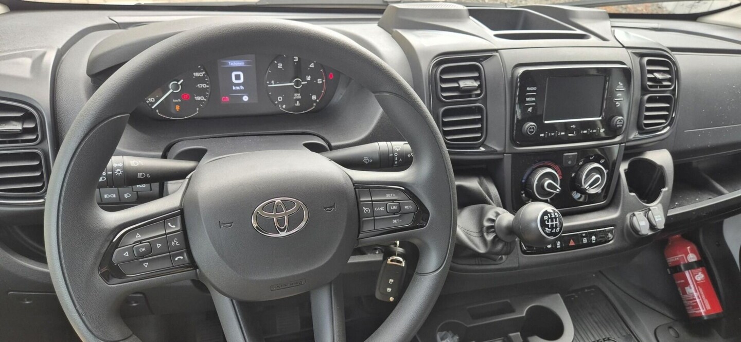 Toyota PROACE