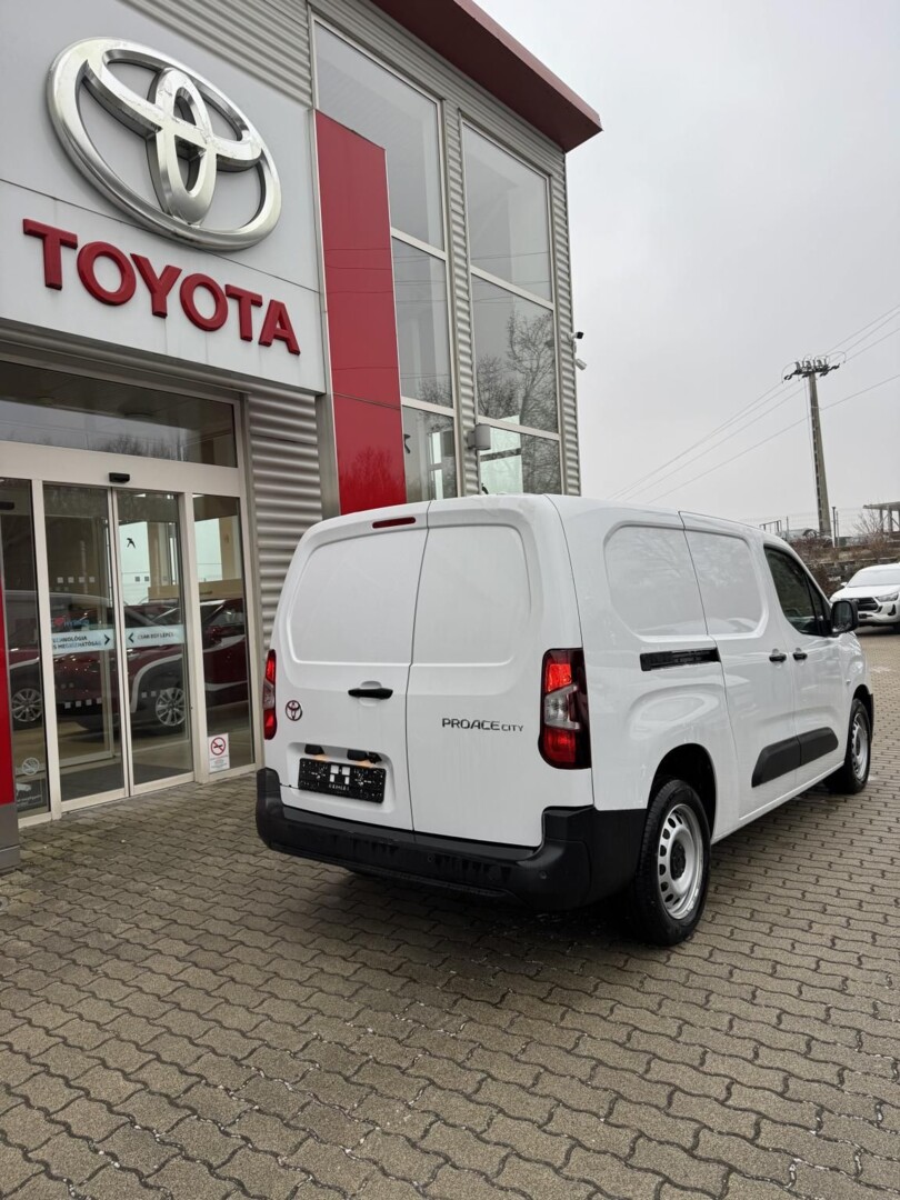 Toyota PROACE