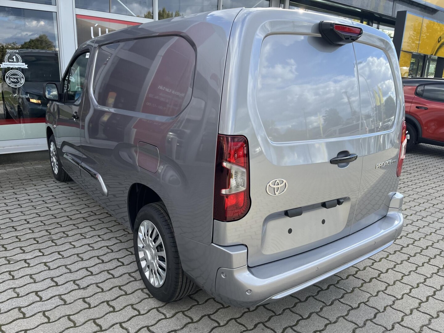 Toyota PROACE