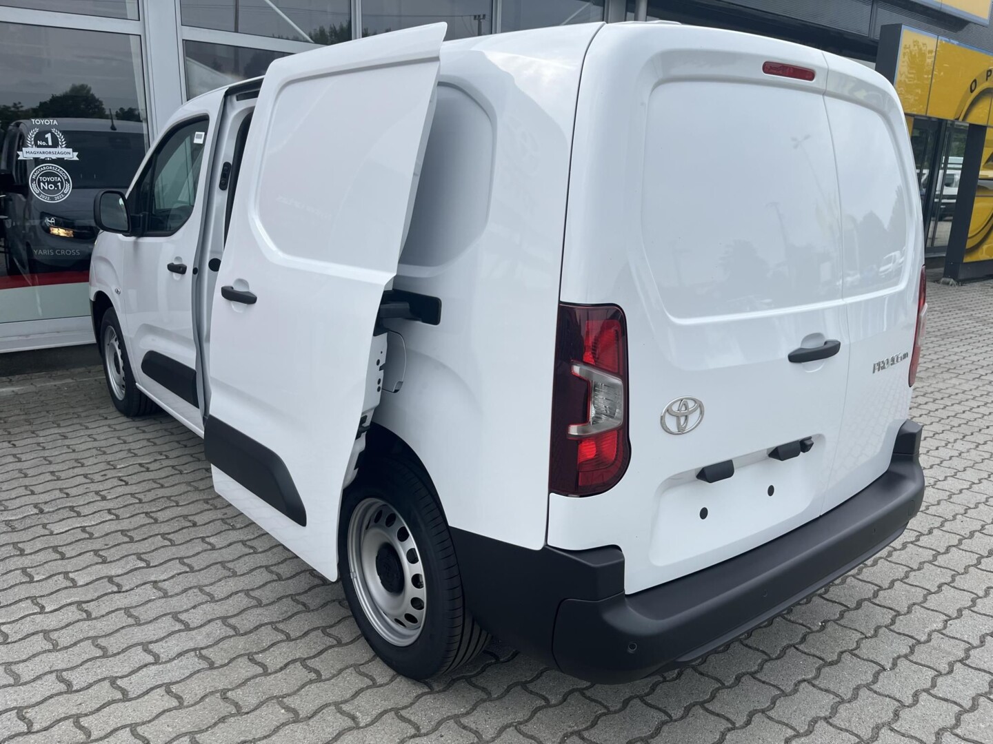 Toyota PROACE