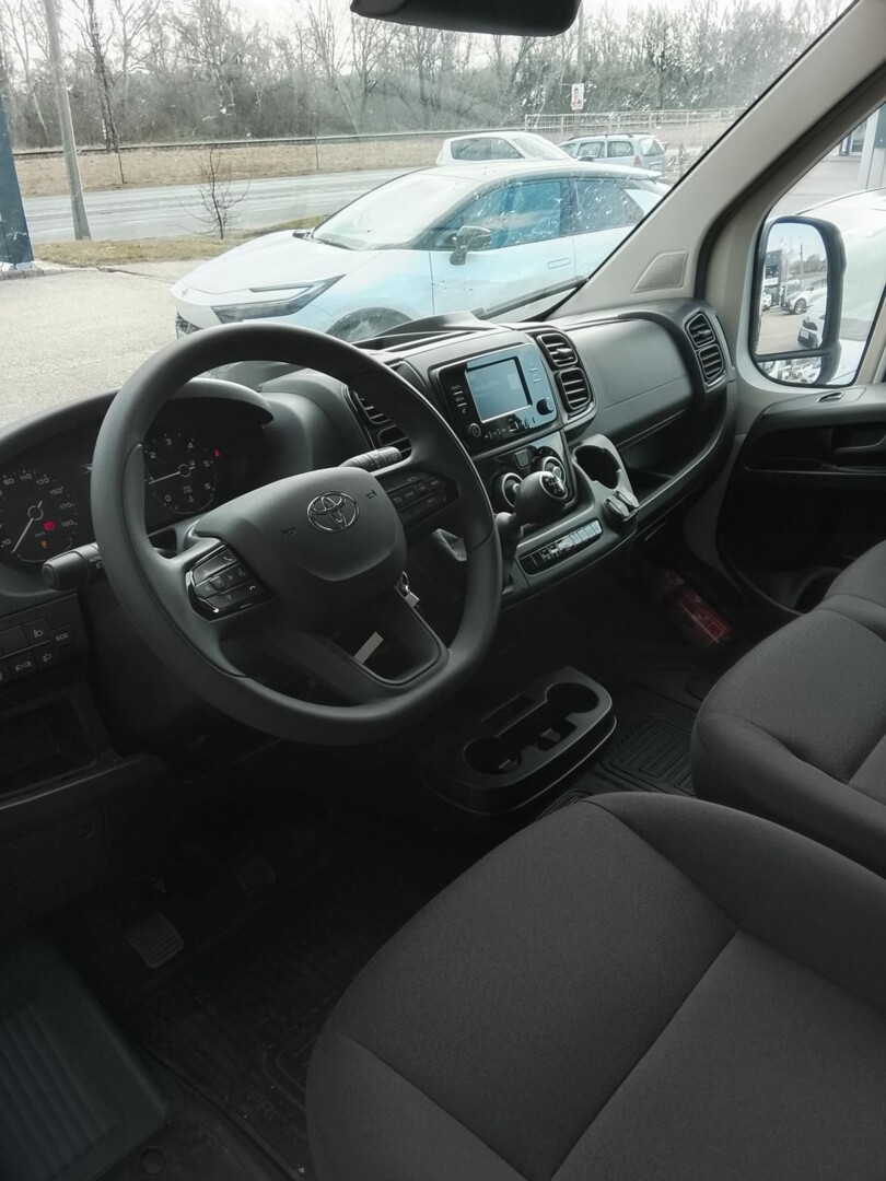 Toyota PROACE