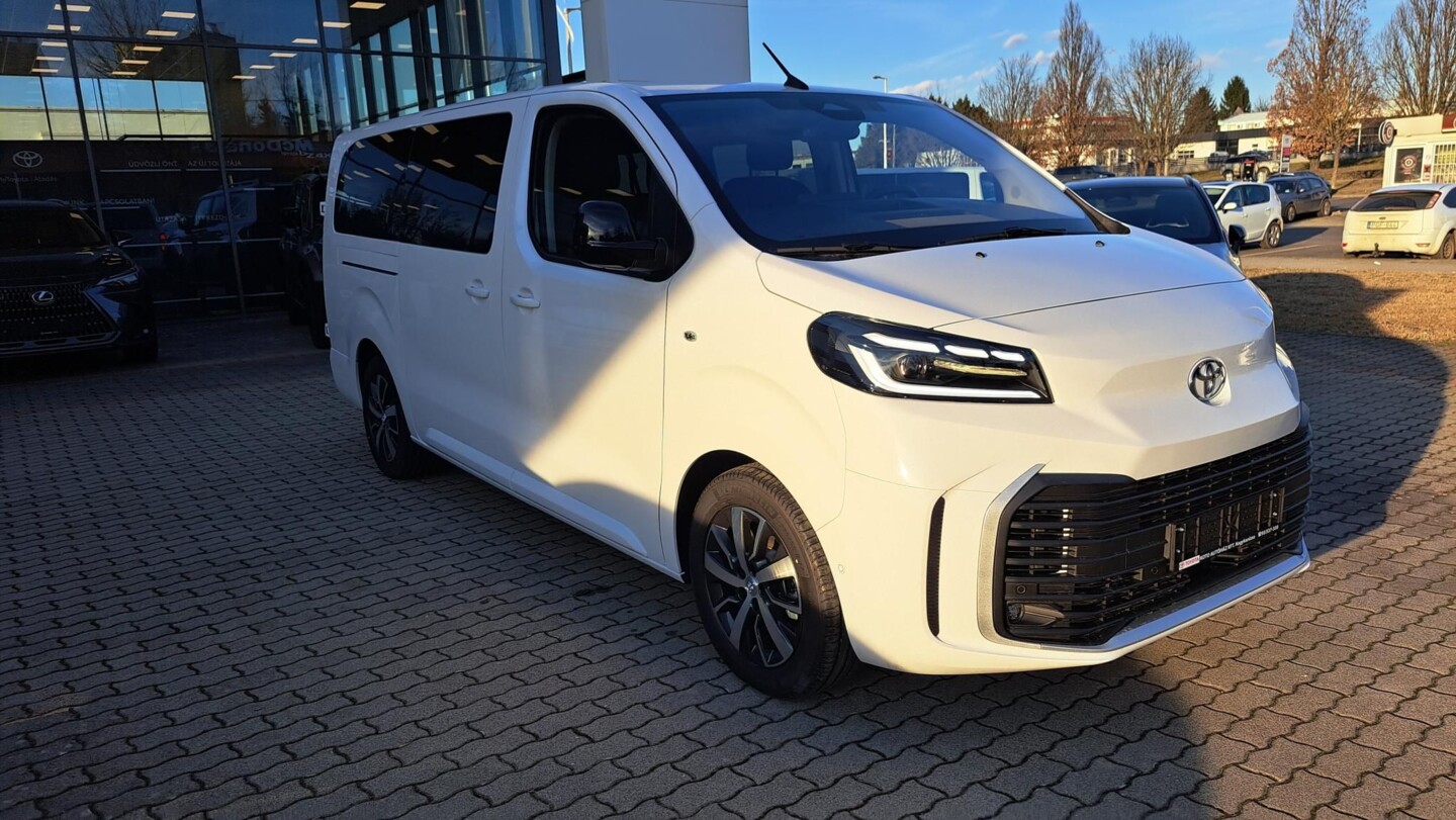 Toyota PROACE