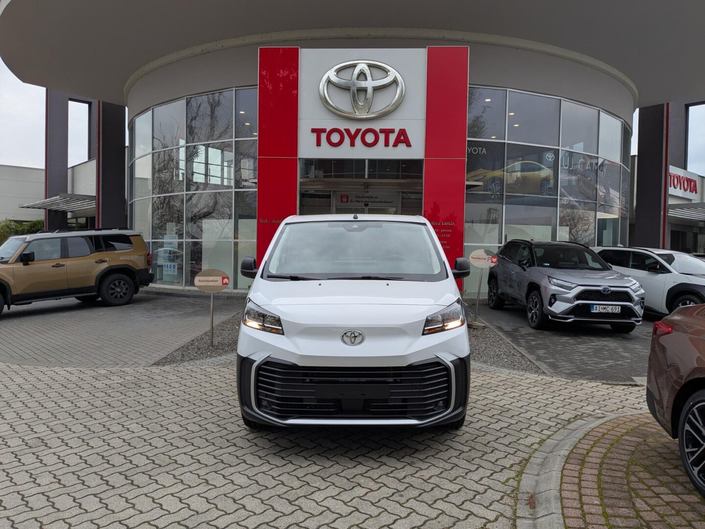 Toyota PROACE