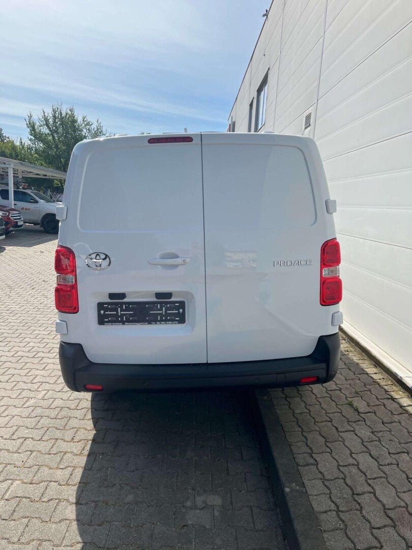 Toyota PROACE