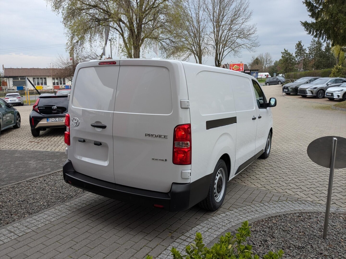 Toyota PROACE