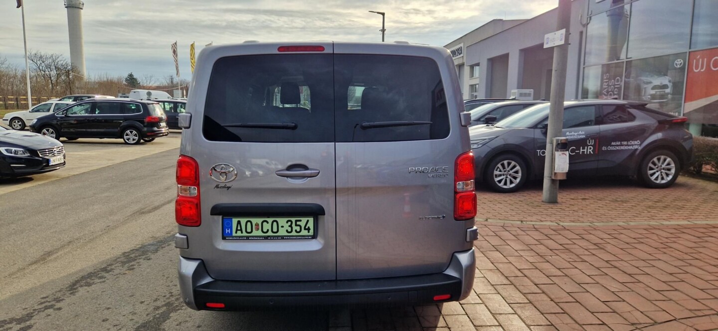 Toyota PROACE