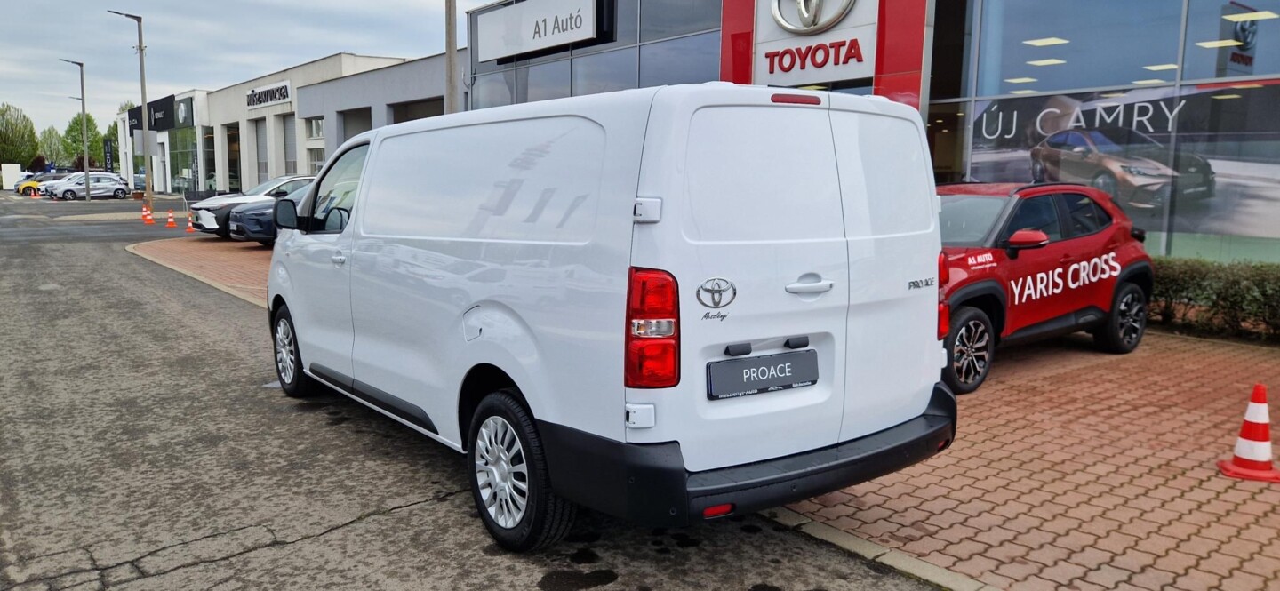 Toyota PROACE