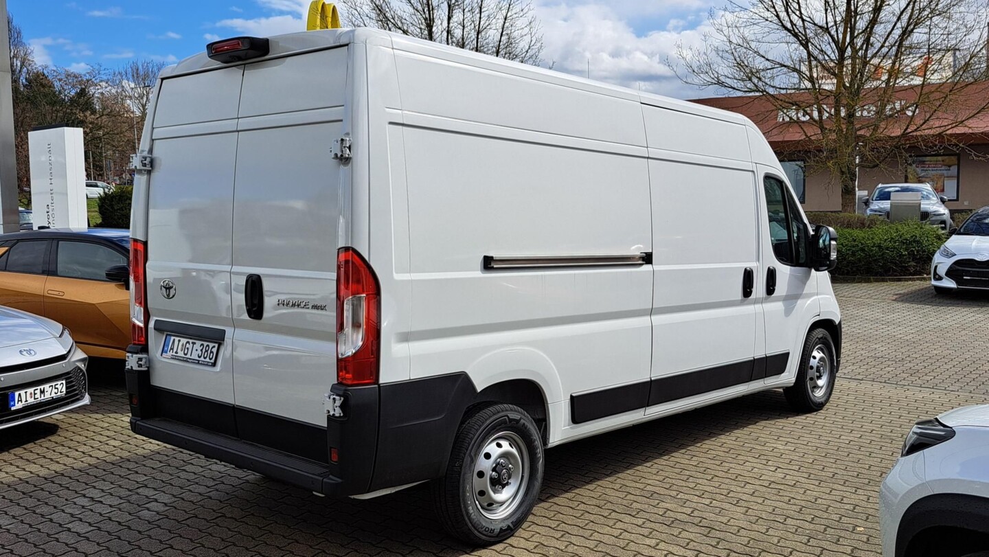 Toyota PROACE