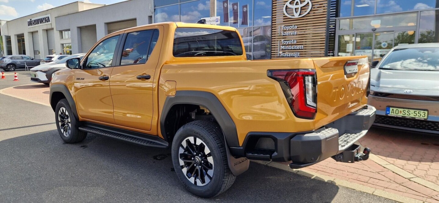 Toyota Hilux