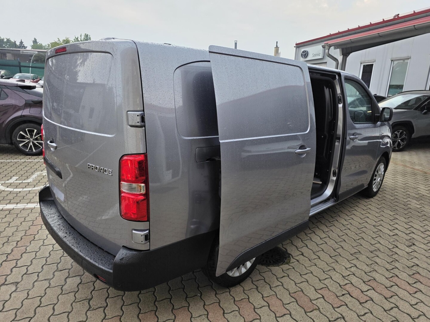Toyota PROACE