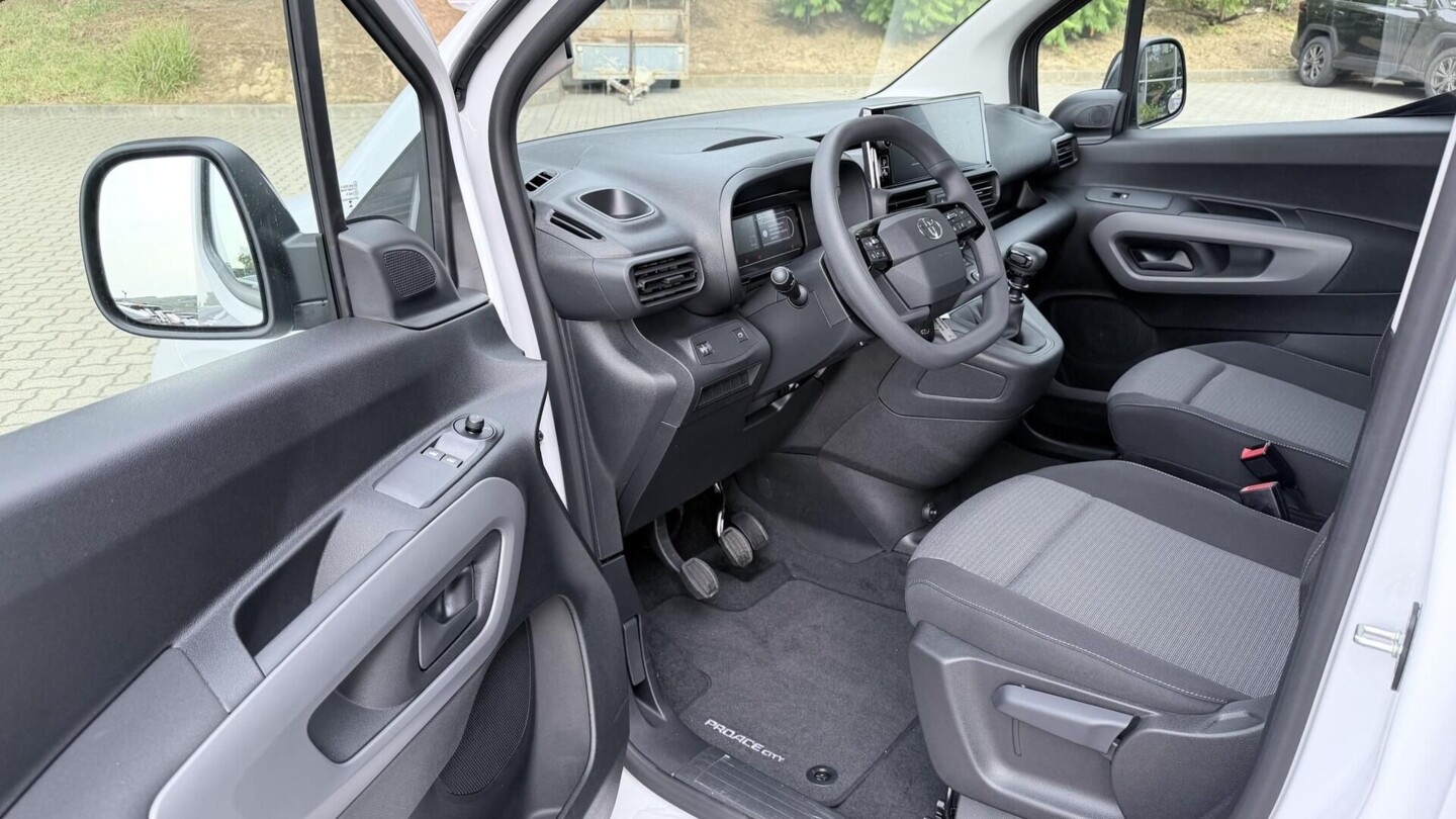 Toyota PROACE