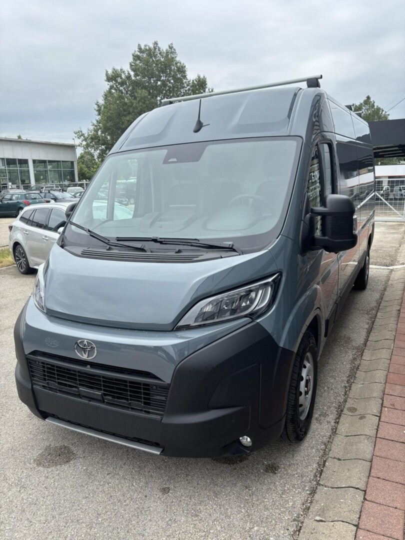 Toyota PROACE