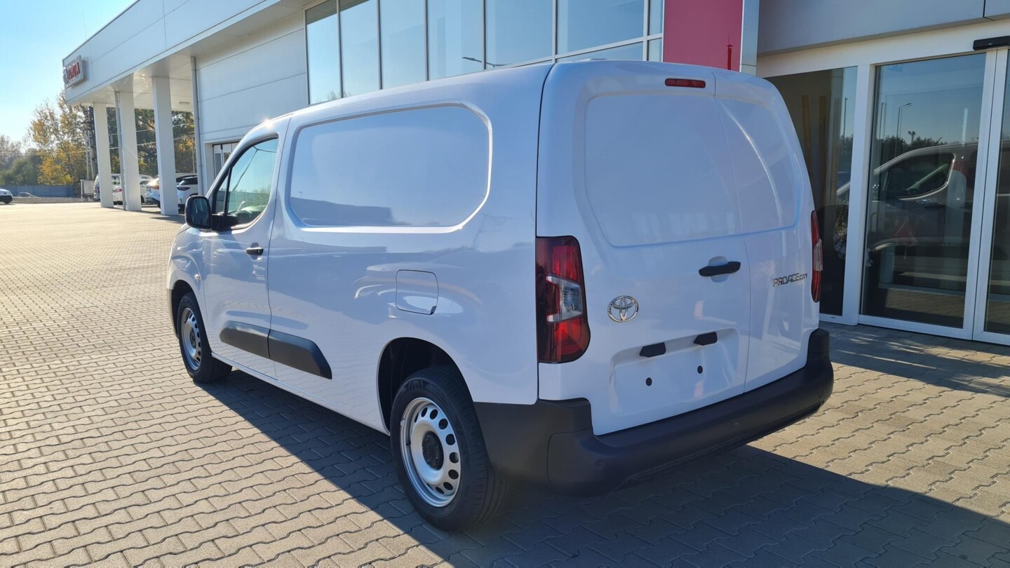 Toyota PROACE