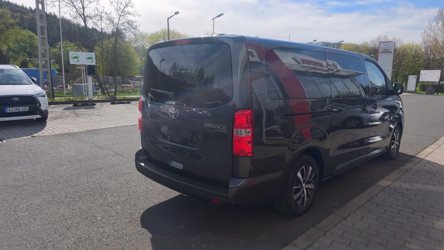 Toyota PROACE