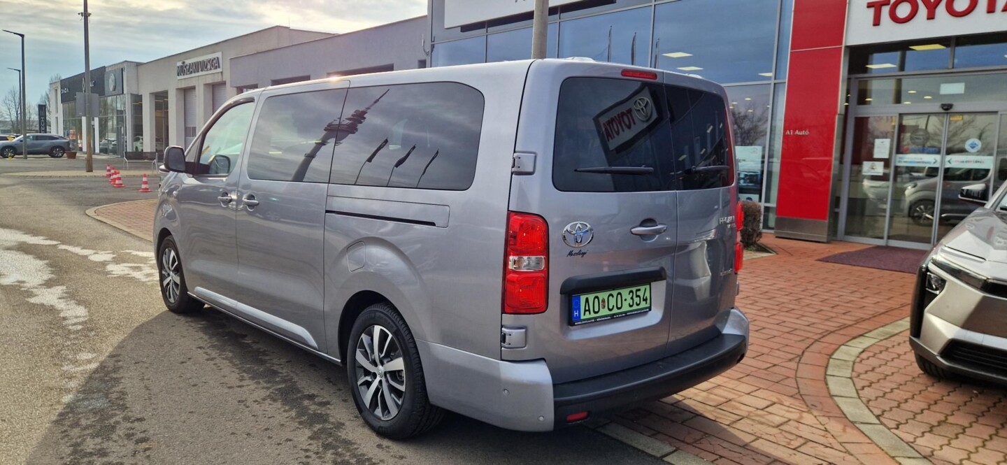 Toyota PROACE