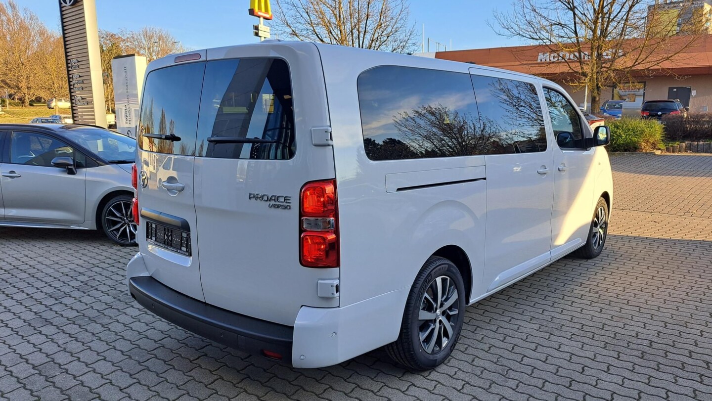 Toyota PROACE