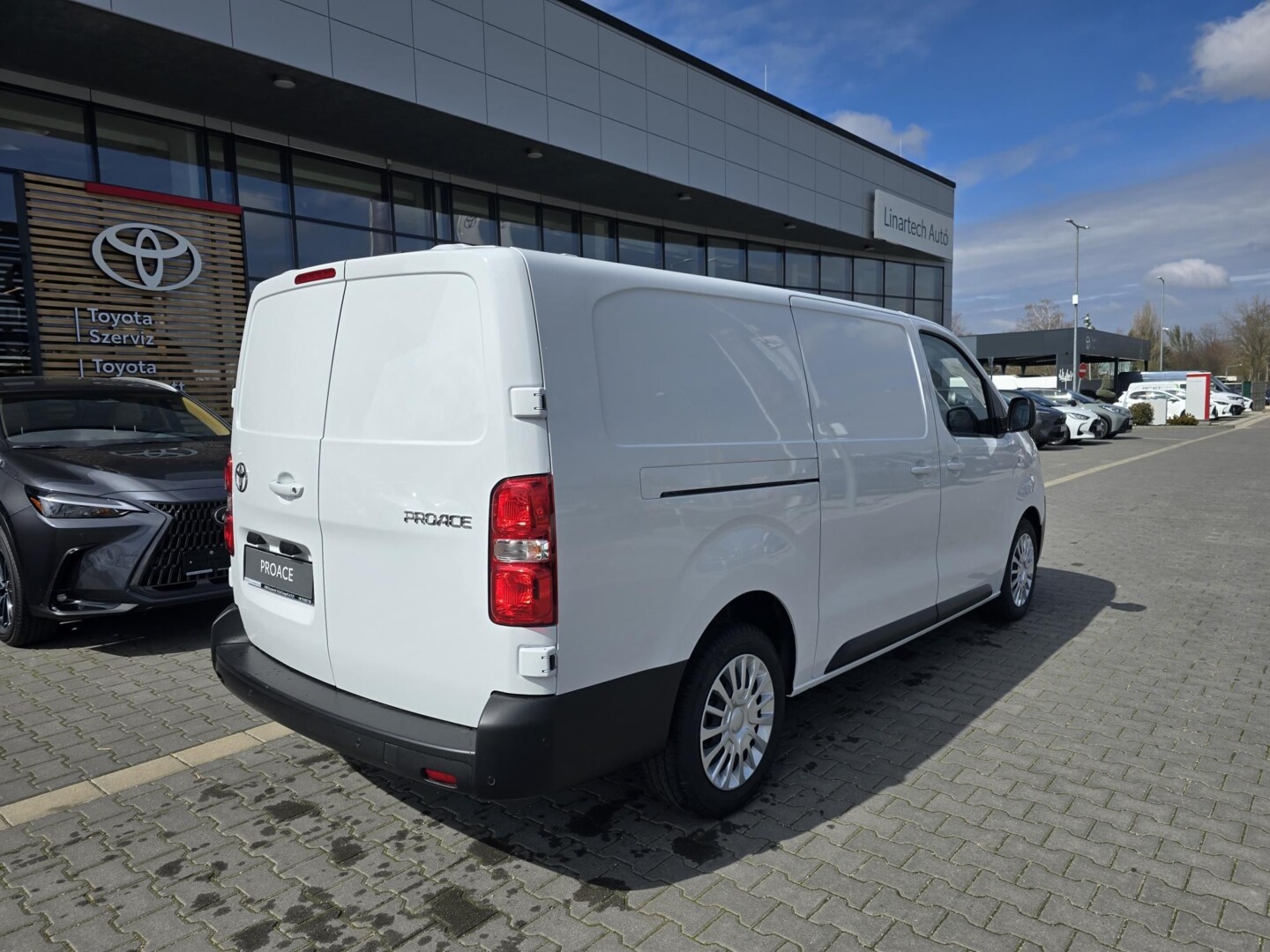 Toyota PROACE