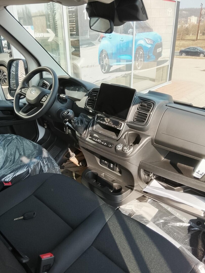 Toyota PROACE